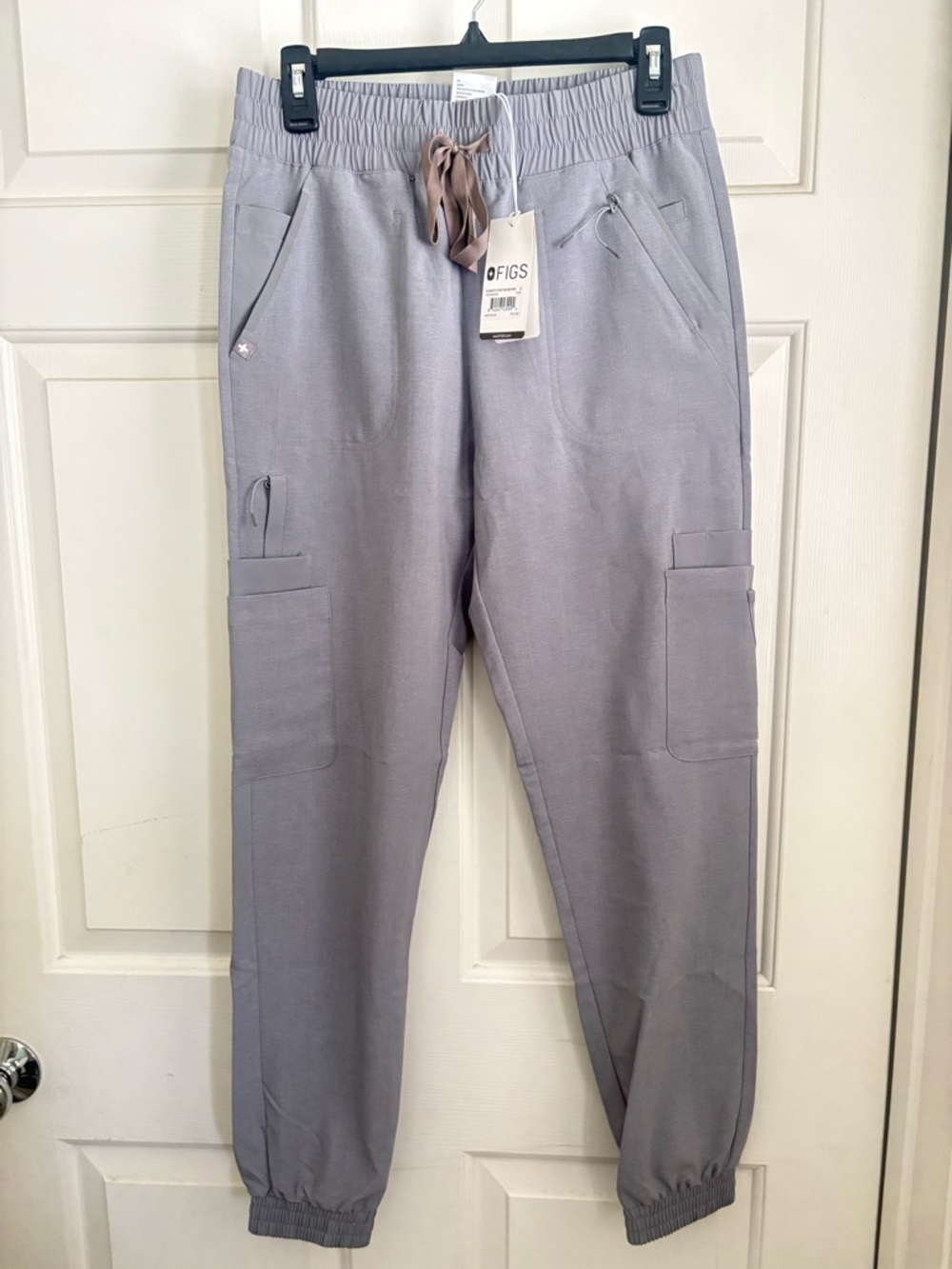 FIGS Charlotte 21 Pocket Slim Scrub Pant NEW size Small NWT Gray - Picture 2 of 4